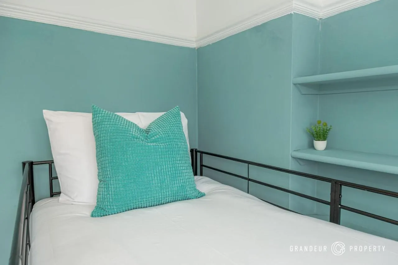 Apartment Beaufort Heights By Grandeur Property Bournemouth United Kingdom